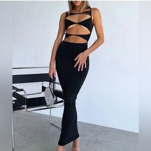 White Fox NWOT Sz S All I Want Is You Cut Out Maxi Dress Black Long